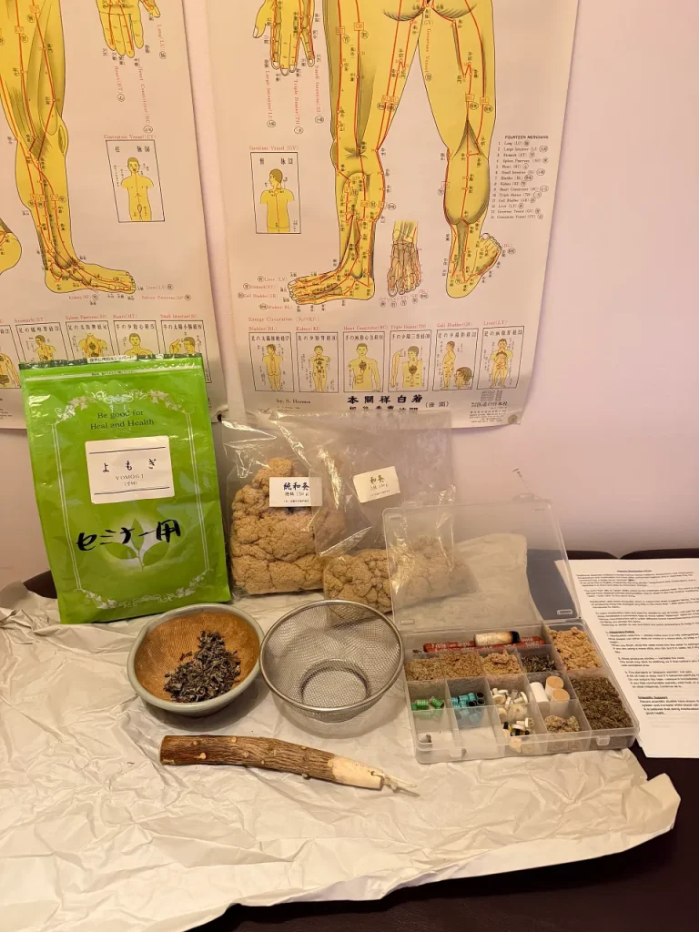 This is used to make moxa.